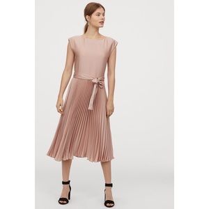 H&M powder pink pleated dress